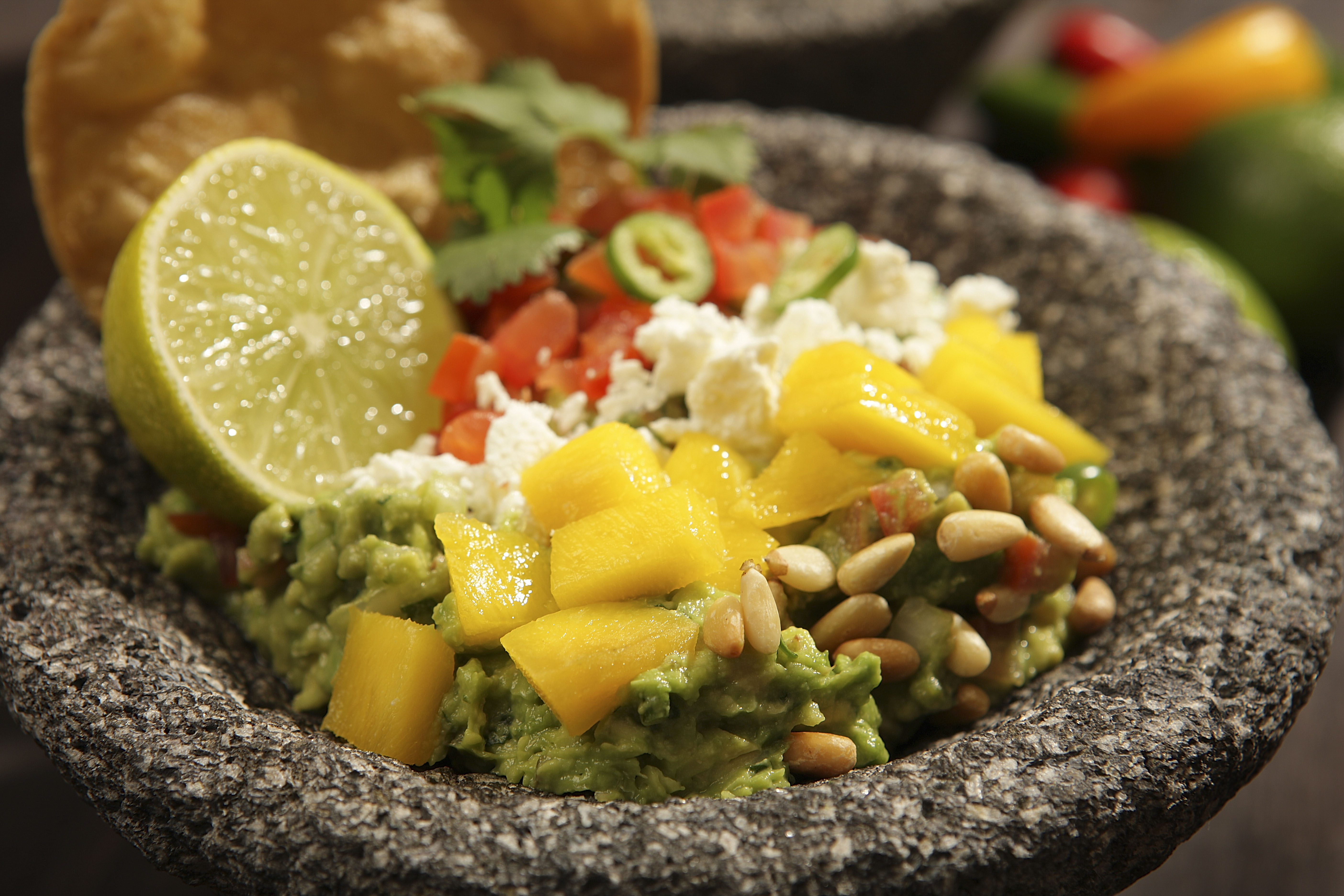 http://diversionsla.com/wp-content/uploads/2016/05/SOL-Cocina-Guacamole-SOL.jpeg